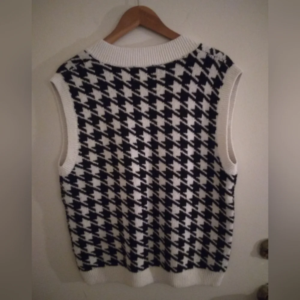 Sweater Vest - Picture 2 of 5